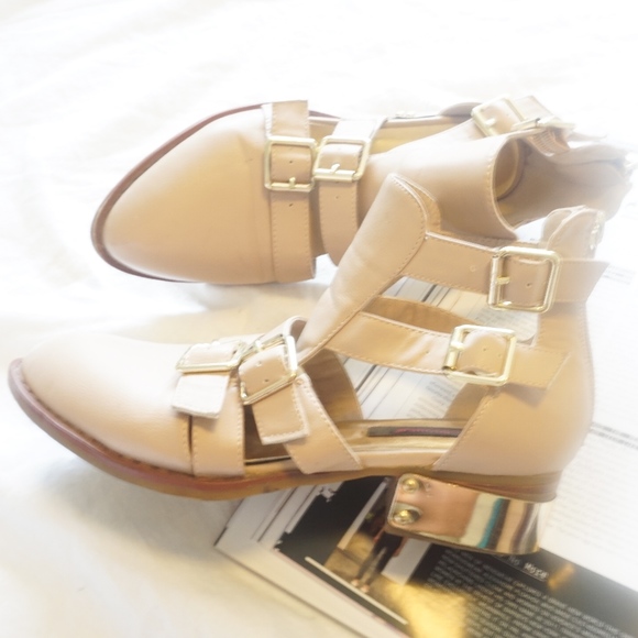 Nude Pointed Toe Booties - Picture 2 of 7